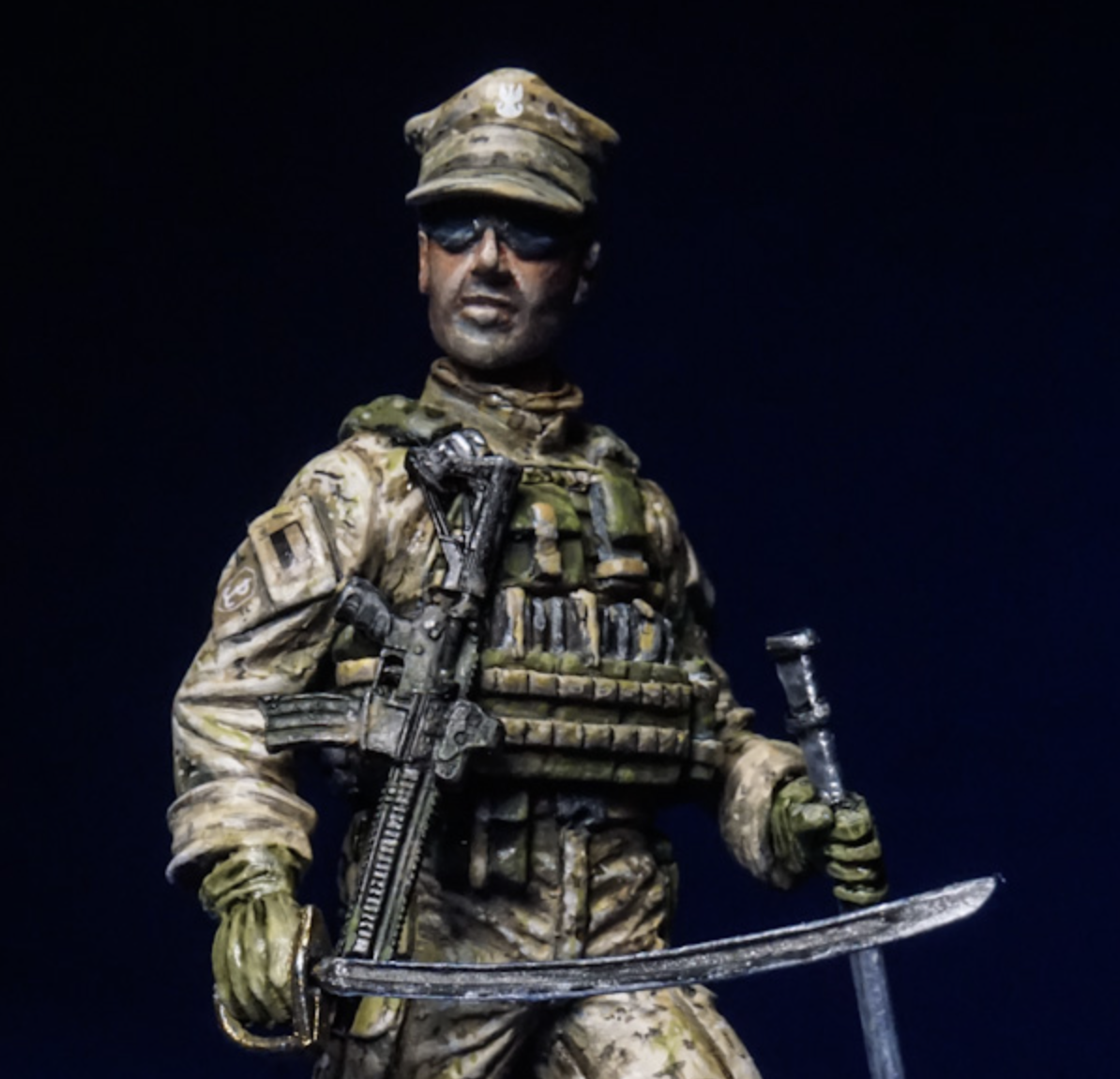 Polish Army in Afghanistan Polish spec ops soldier with a saber 1:35 TORO Models